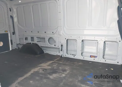 2024 Ford Transit-250 из США, поврежденный, VIN 1FTBR1C86RKB18111